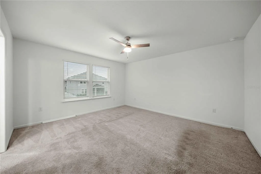 Photo of 3980 NE 34TH AVENUE