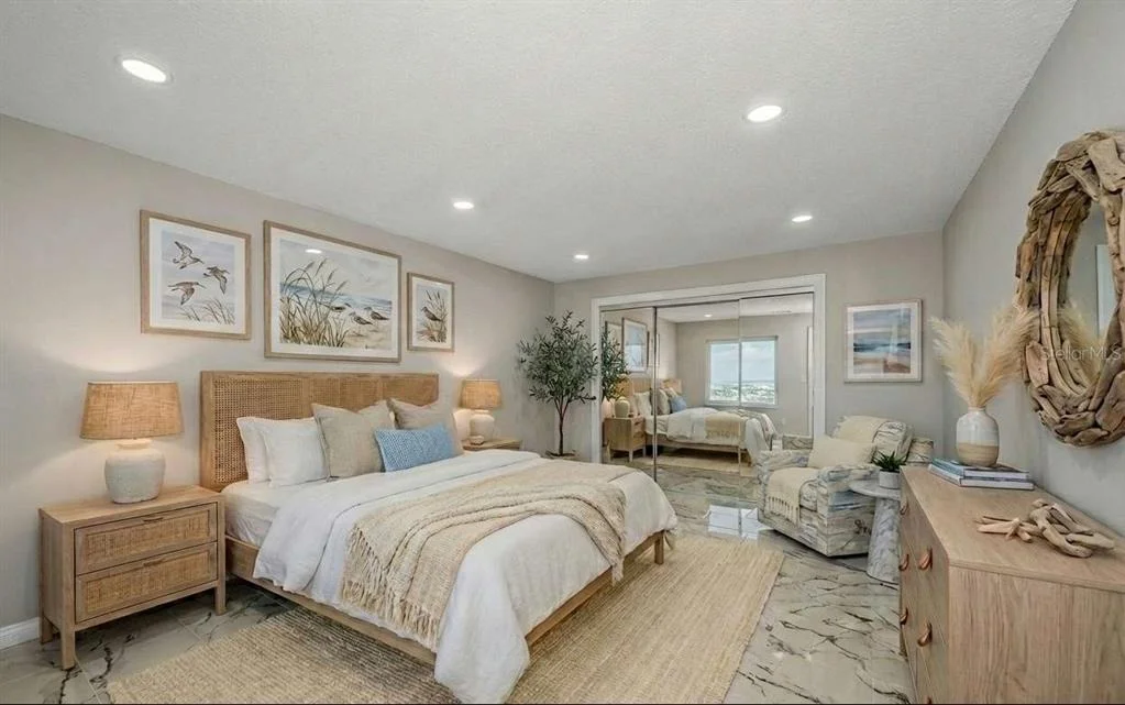 Photo of Unit 604C at 100 BLUFF VIEW DRIVE