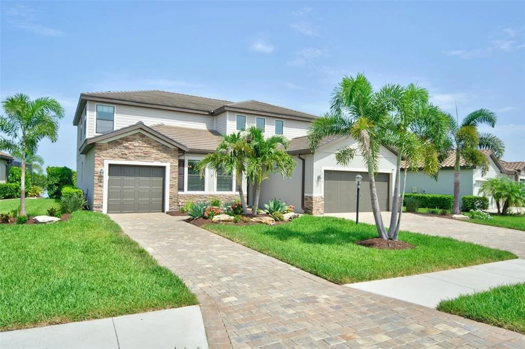 Photo of 17618 POLO TRAIL
