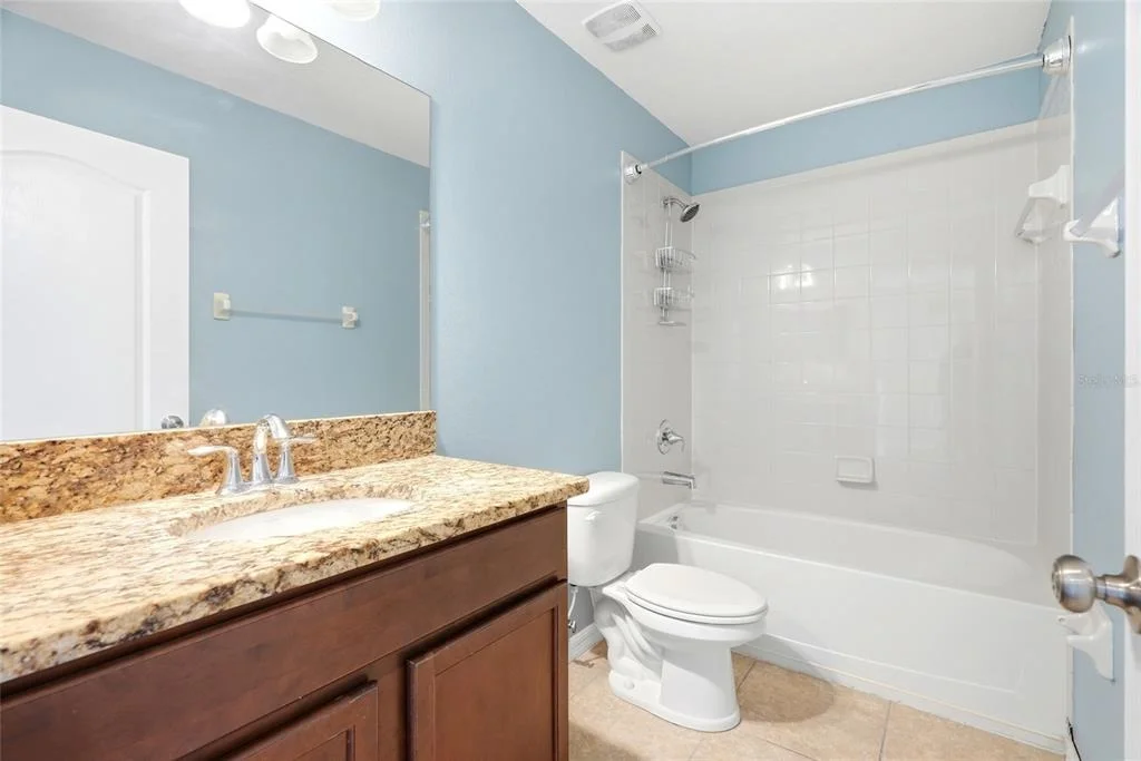Photo of 909 MEADOW GLADE DRIVE