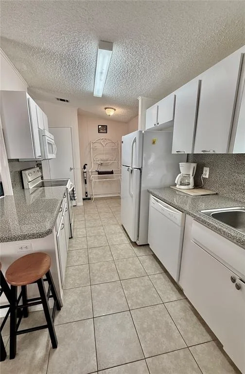 Photo of 615 S GREEN CIRCLE