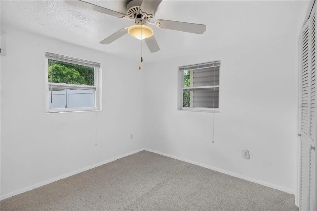 Photo of 4843 CALAIS DRIVE