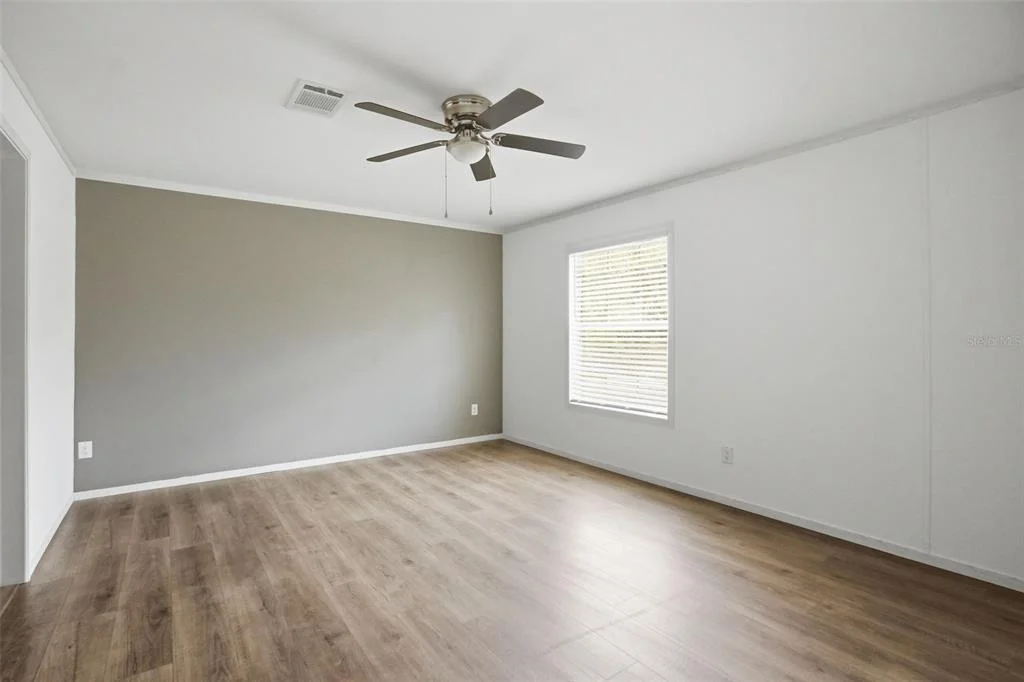 Photo of 9533 ROUND LAKE DRIVE