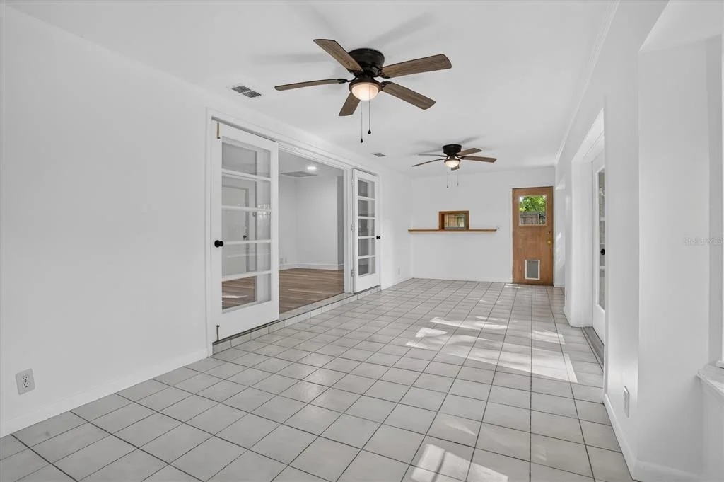 Photo of 1202 ORANOLE ROAD
