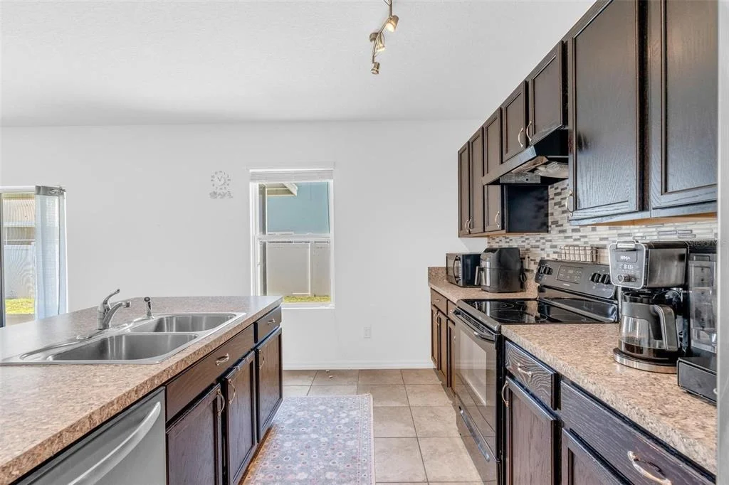 Photo of 16610 BROADFORD LANE