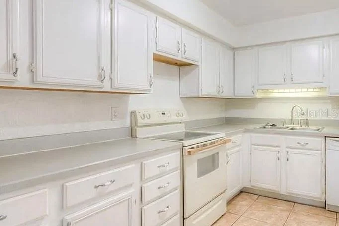 Photo of 1 S AURORA DRIVE