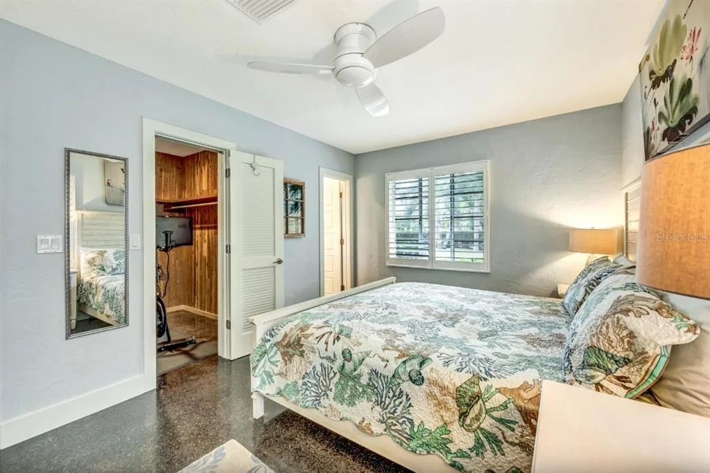Photo of 301 JACKSON DRIVE