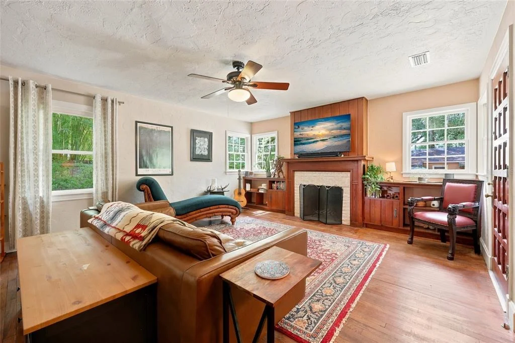 Photo of 616 NW 8TH PLACE