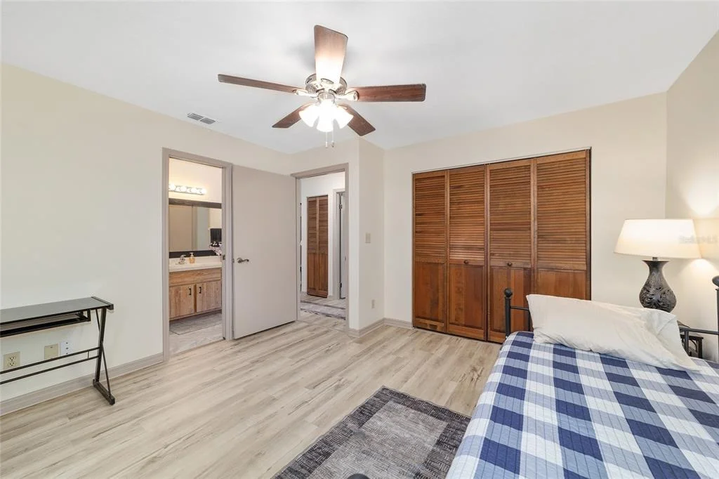 Photo of 4008 SE 61 PLACE