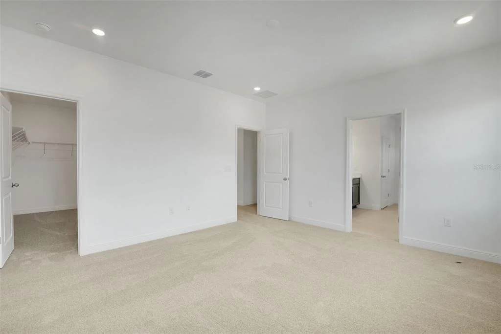 Photo of 5229 WAYPOINTE BOULEVARD