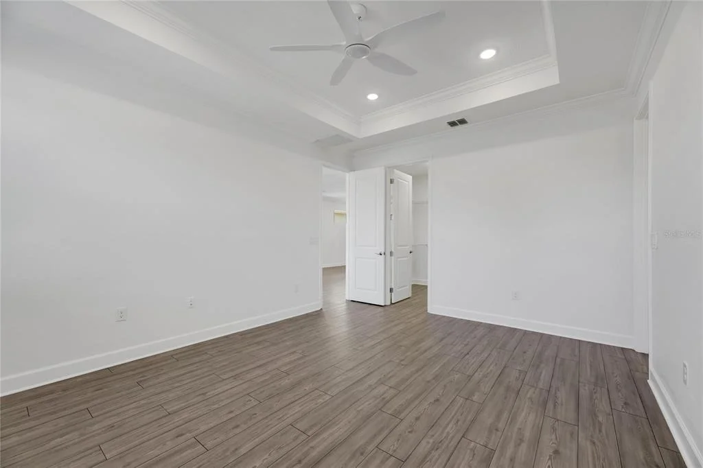 Photo of 923 SIGNET DRIVE
