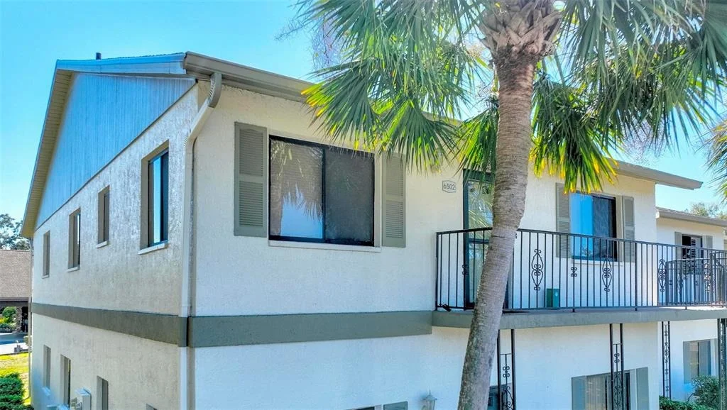 Photo of Unit 6502 at 6502 RIVER RUN BOULEVARD