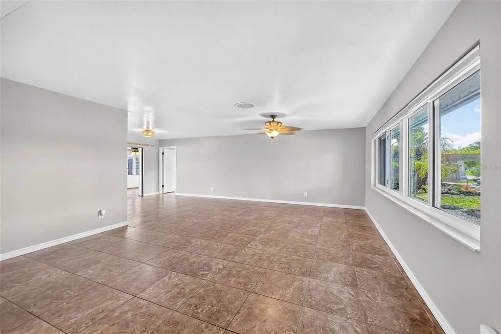 Photo of 559 MOUNT VERNON DRIVE