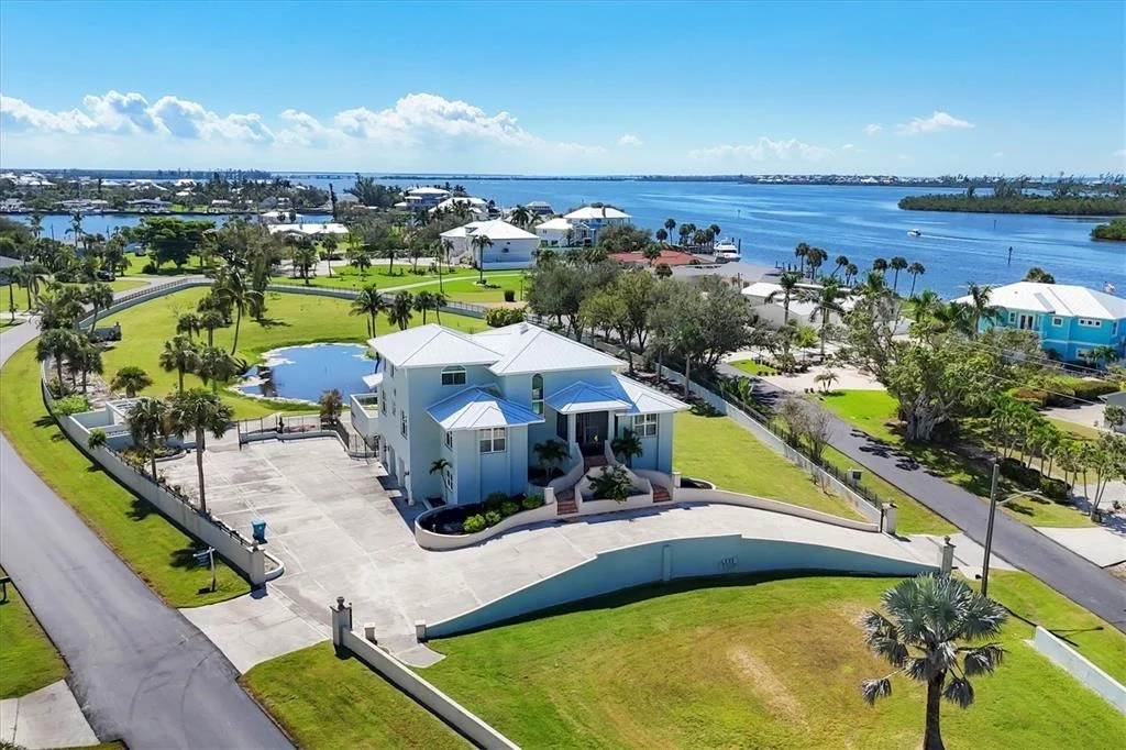 Photo of 342 GREEN DOLPHIN DRIVE