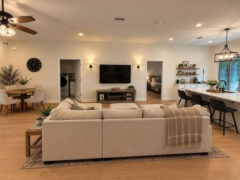 Photo of 545 W PEARSON STREET