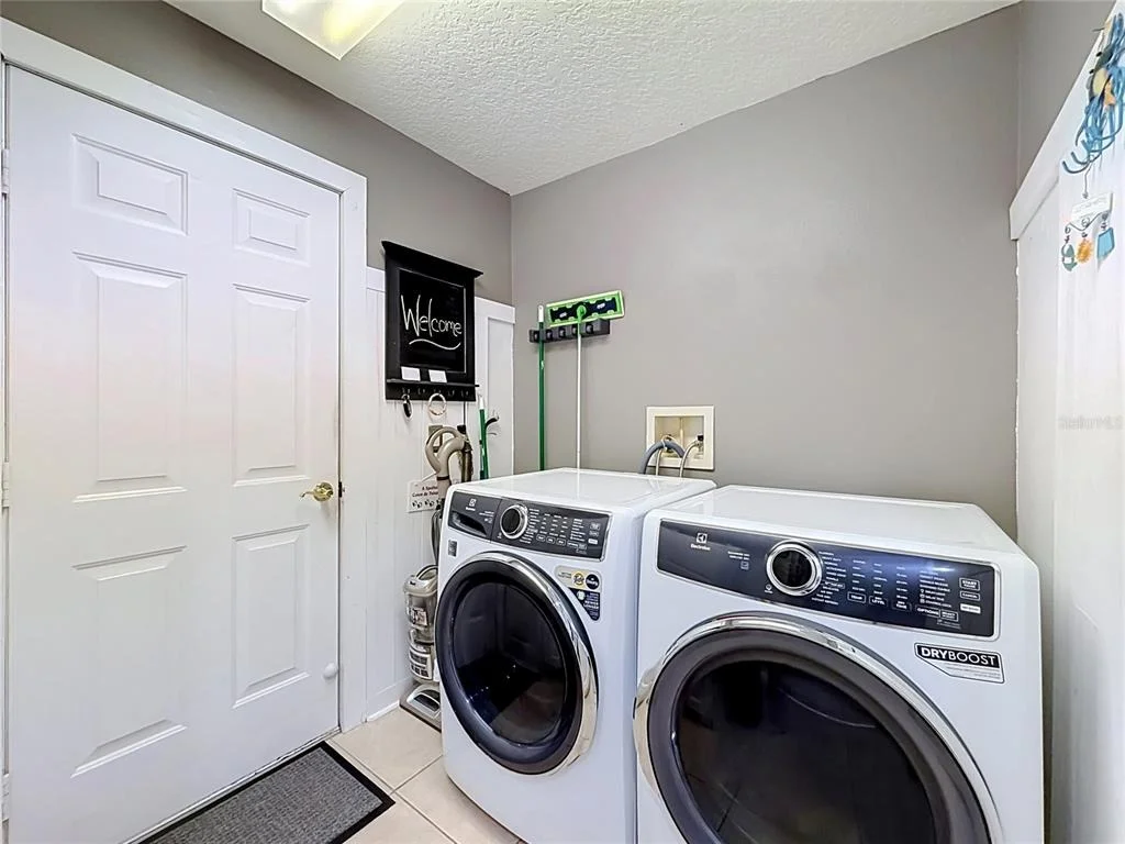 Photo of 5846 BENT GRASS DRIVE