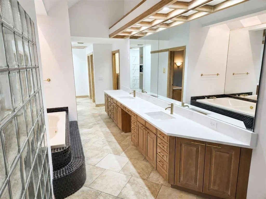 Photo of 3522 SHORELINE CIRCLE