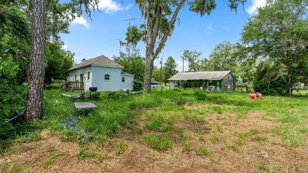Photo of 5698 NAVARRE AVENUE
