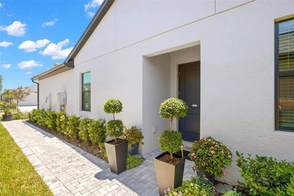 Photo of 5828 WINDBREAK COURT