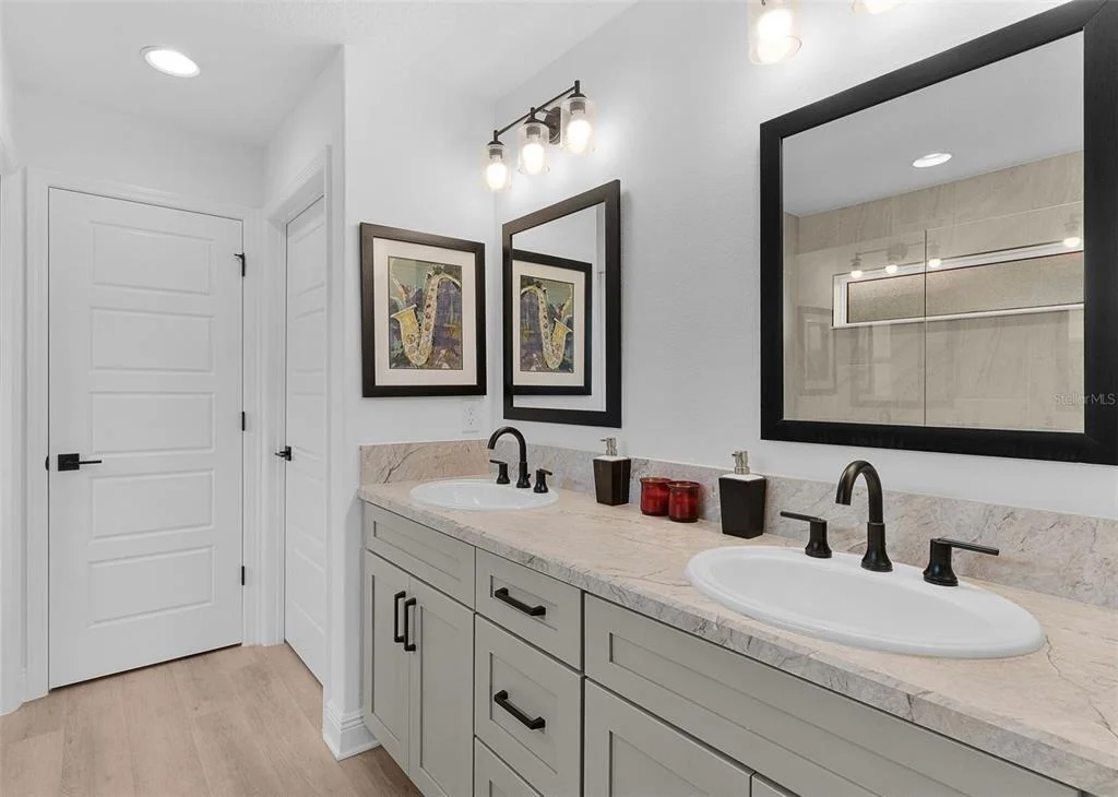 Photo of 3003 MONUMENT WAY