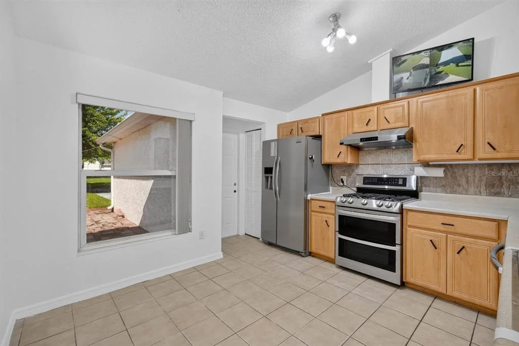 Photo of 20 LAKE MEADOW WAY
