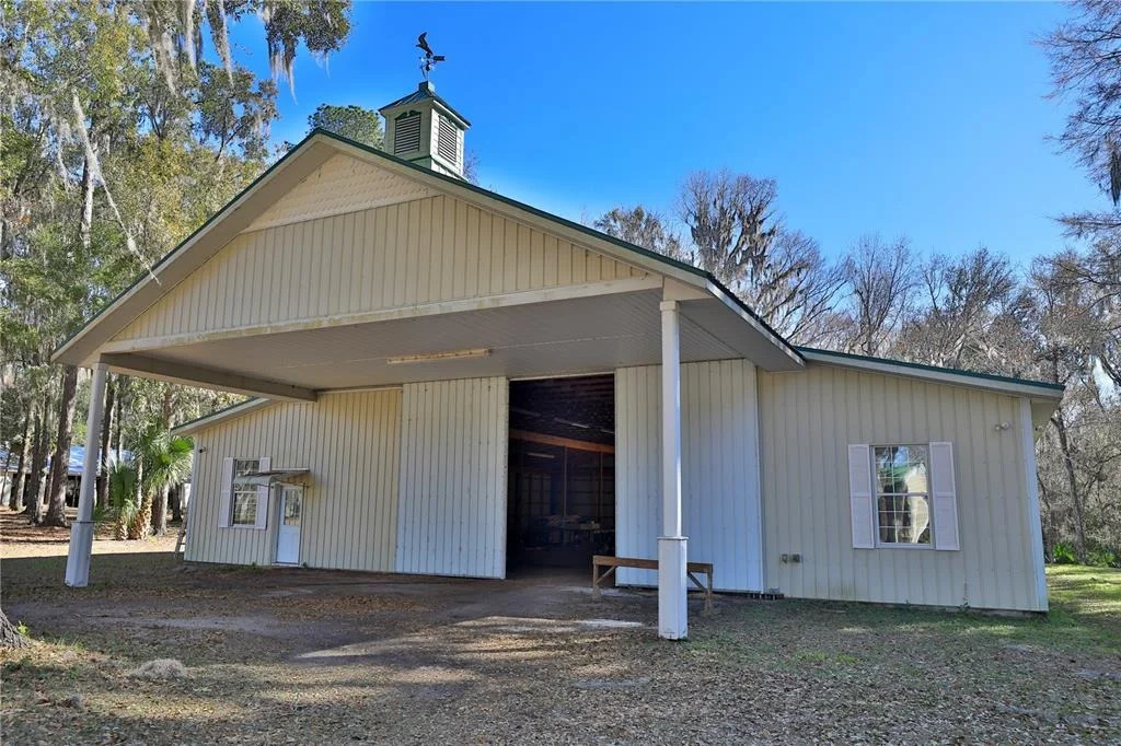 Photo of 15551 NW HIGHWAY 225