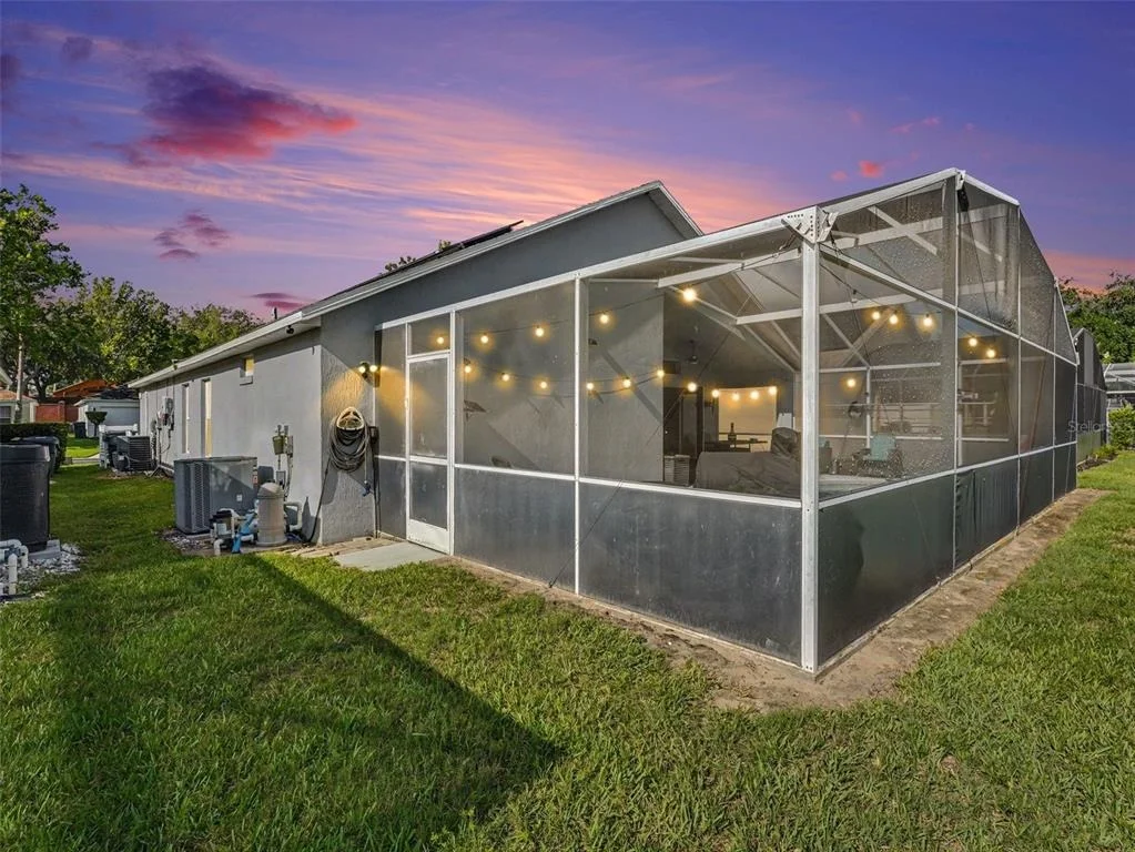 Photo of 550 BUCKINGHAM CIRCLE