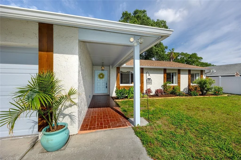 Photo of 14012 CASCADE LANE