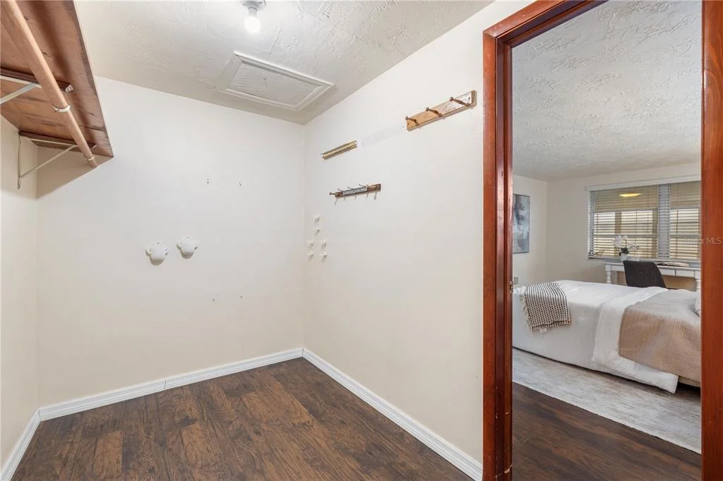 Photo of 3352 HOOVER DRIVE
