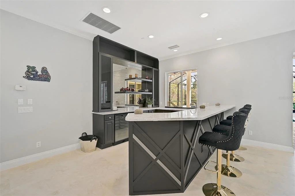 Photo of 854 MACEWEN DRIVE