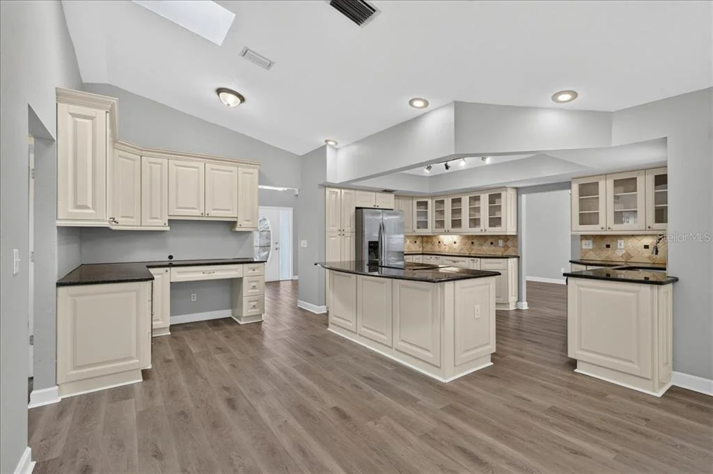 Photo of 854 CHRISTINA CIRCLE