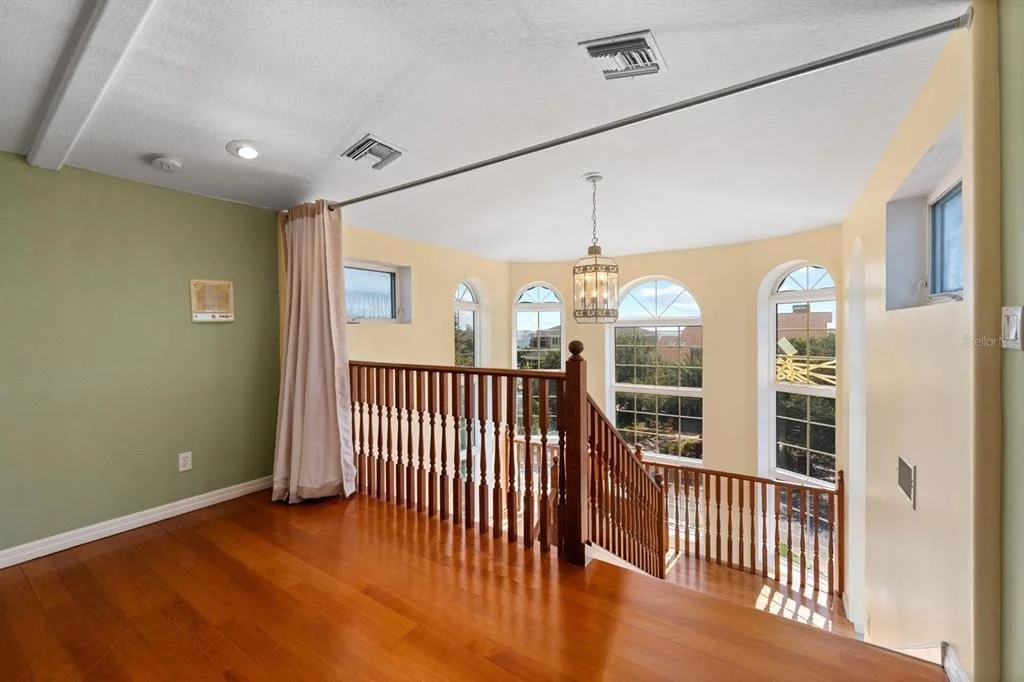 Photo of 921 POINT SEASIDE DRIVE