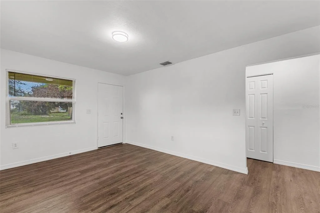 Photo of 825 BOOKER AVENUE