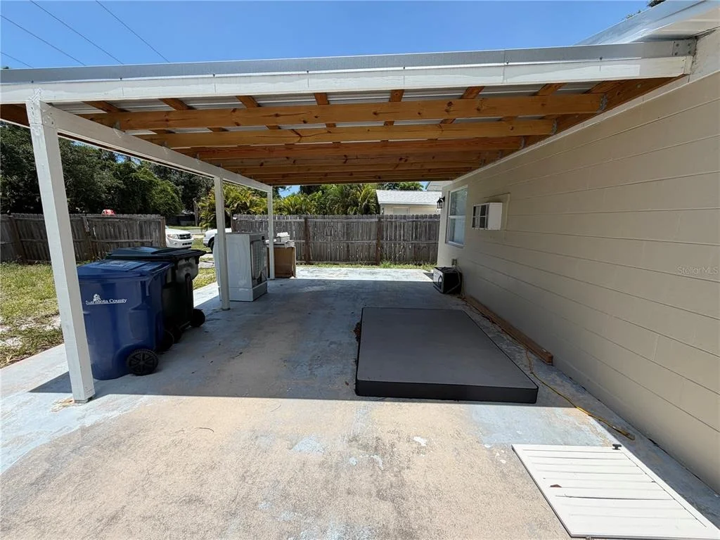 Photo of 2195 PARK ROAD