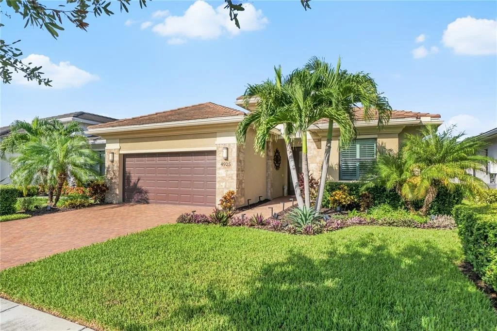 Photo of 4925 SURFSIDE CIRCLE