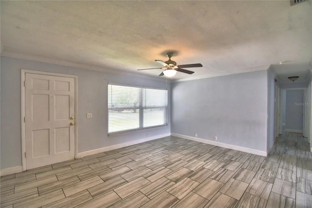 Photo of 153 BROWNING CIR