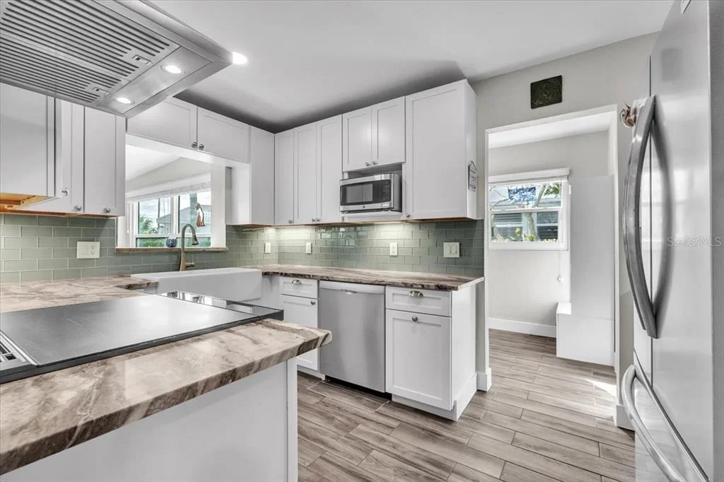 Photo of 904 INLET CIRCLE