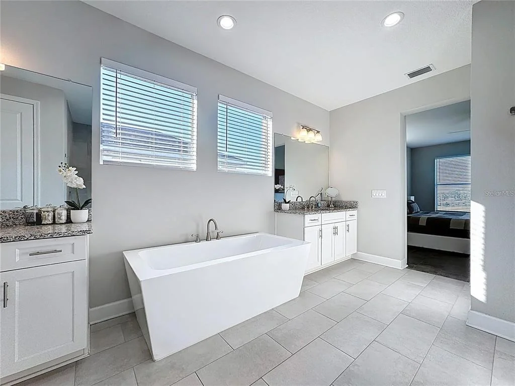 Photo of 5216 LAKE VENICE DRIVE