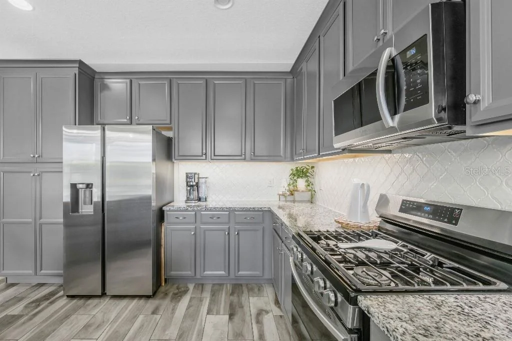 Photo of 6135 VOYAGERS PLACE