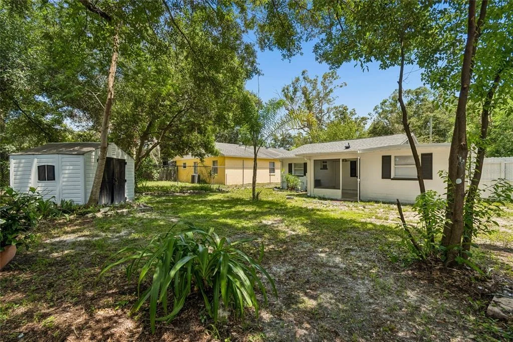 Photo of 1614 E MAPLE AVENUE