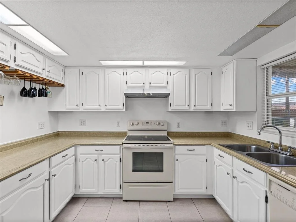 Photo of 4004 SCARLET MAPLE DRIVE