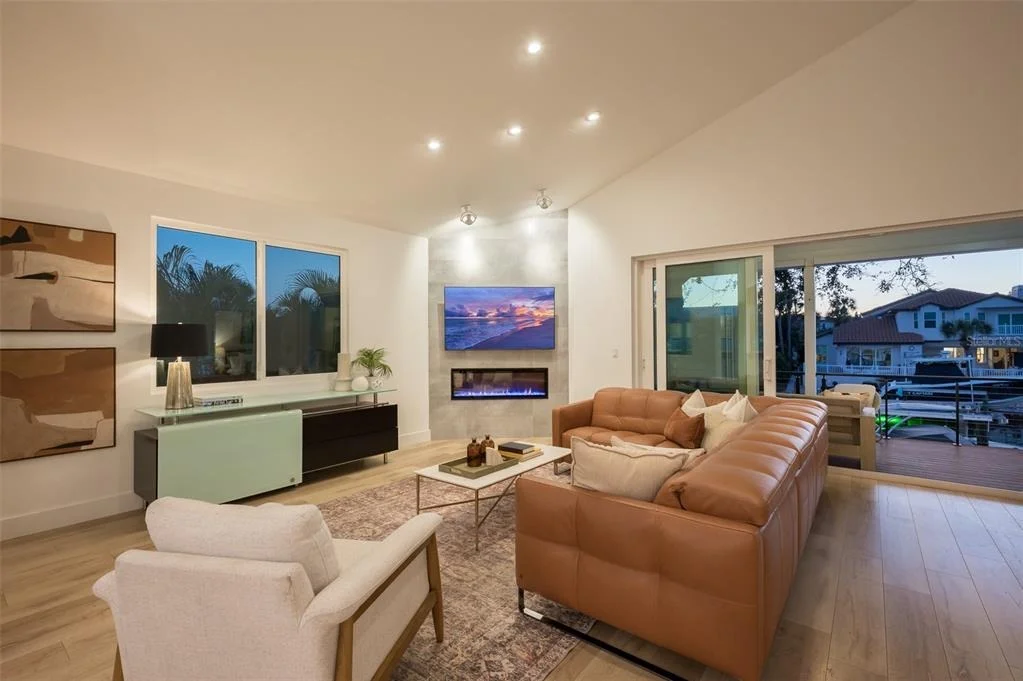 Photo of 4938 COMMONWEALTH DRIVE