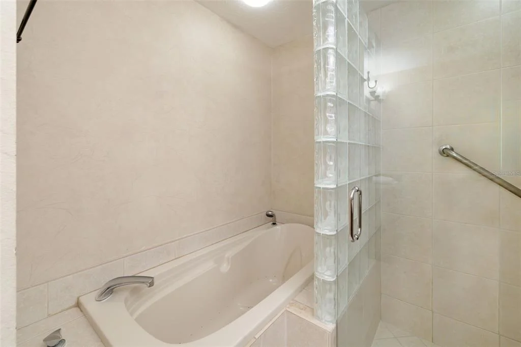 Photo of 565 COMMONWEALTH PLACE