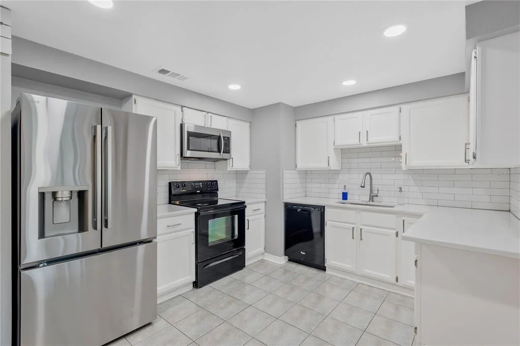 Photo of 819 JACARANDA DRIVE