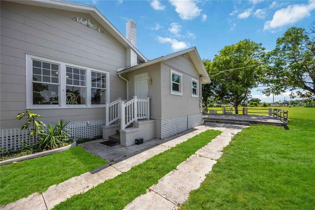Photo of 815 SOLONA LOOP