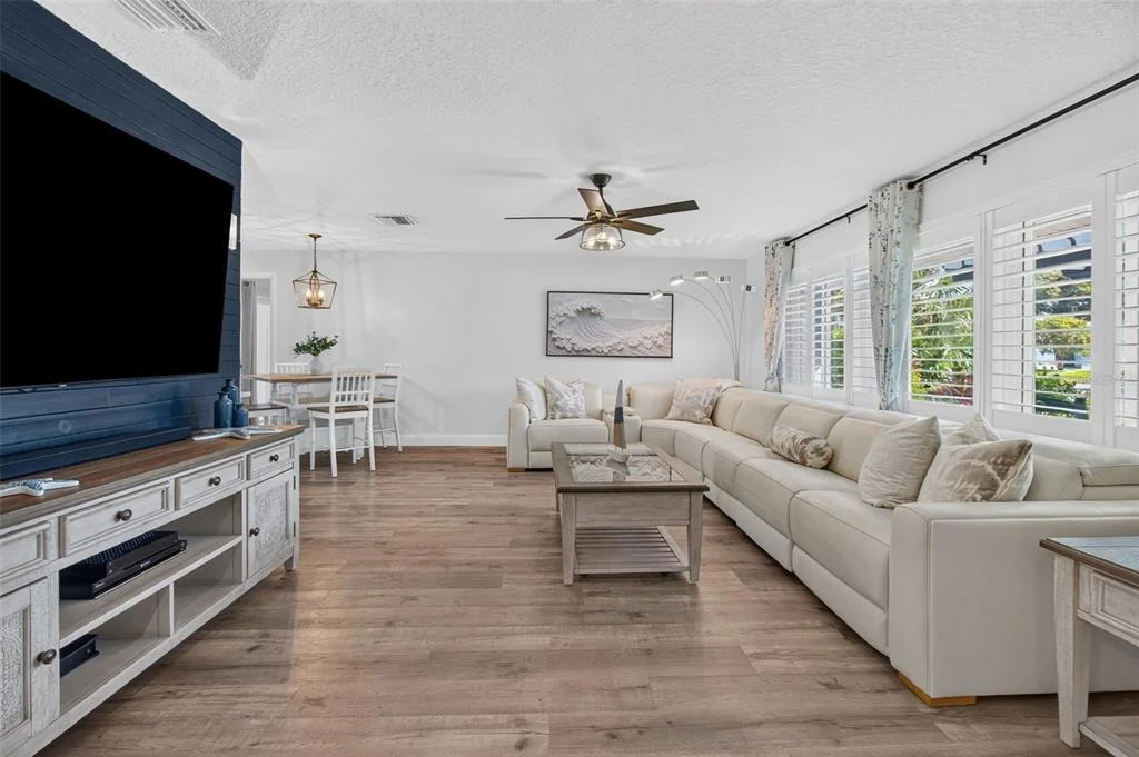 Photo of 10588 139TH WAY