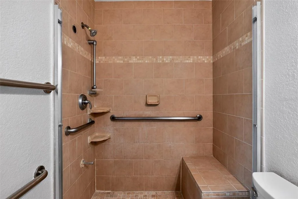 Photo of 4015 DELLBROOK DRIVE