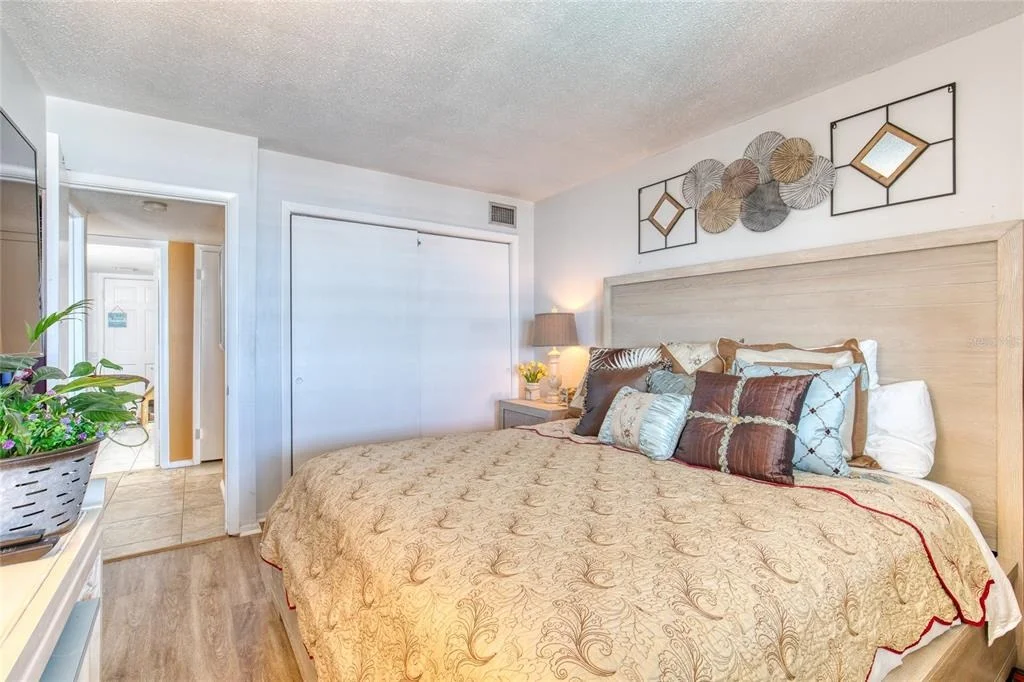 Photo of Unit 4040 at 935 OCEAN SHORE BOULEVARD