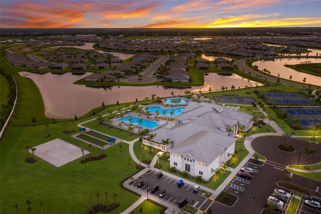 Photo of 15041 SERENE SHORES LOOP