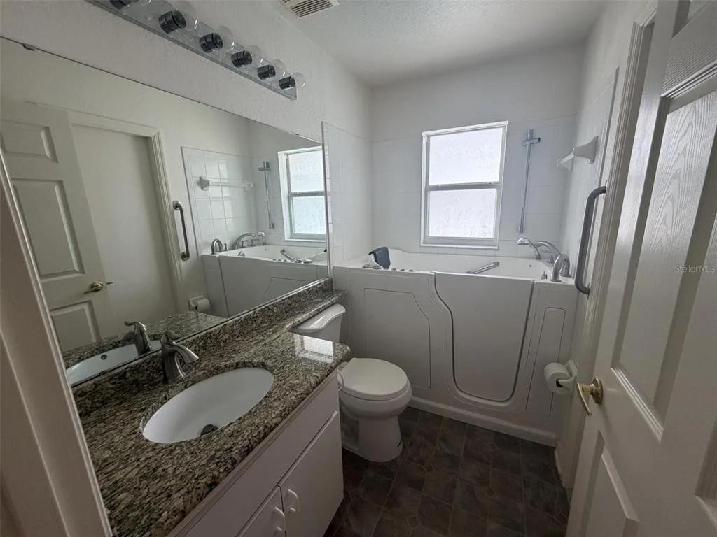 Photo of 7002 SUMMIT CIRCLE